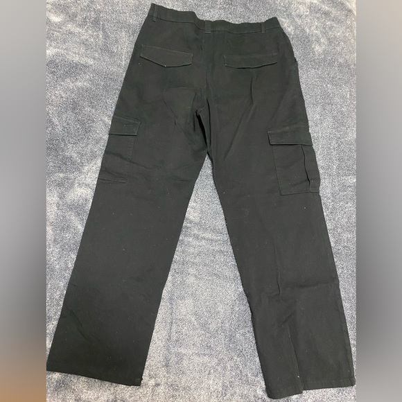 Cargo pants - Picture 2 of 4